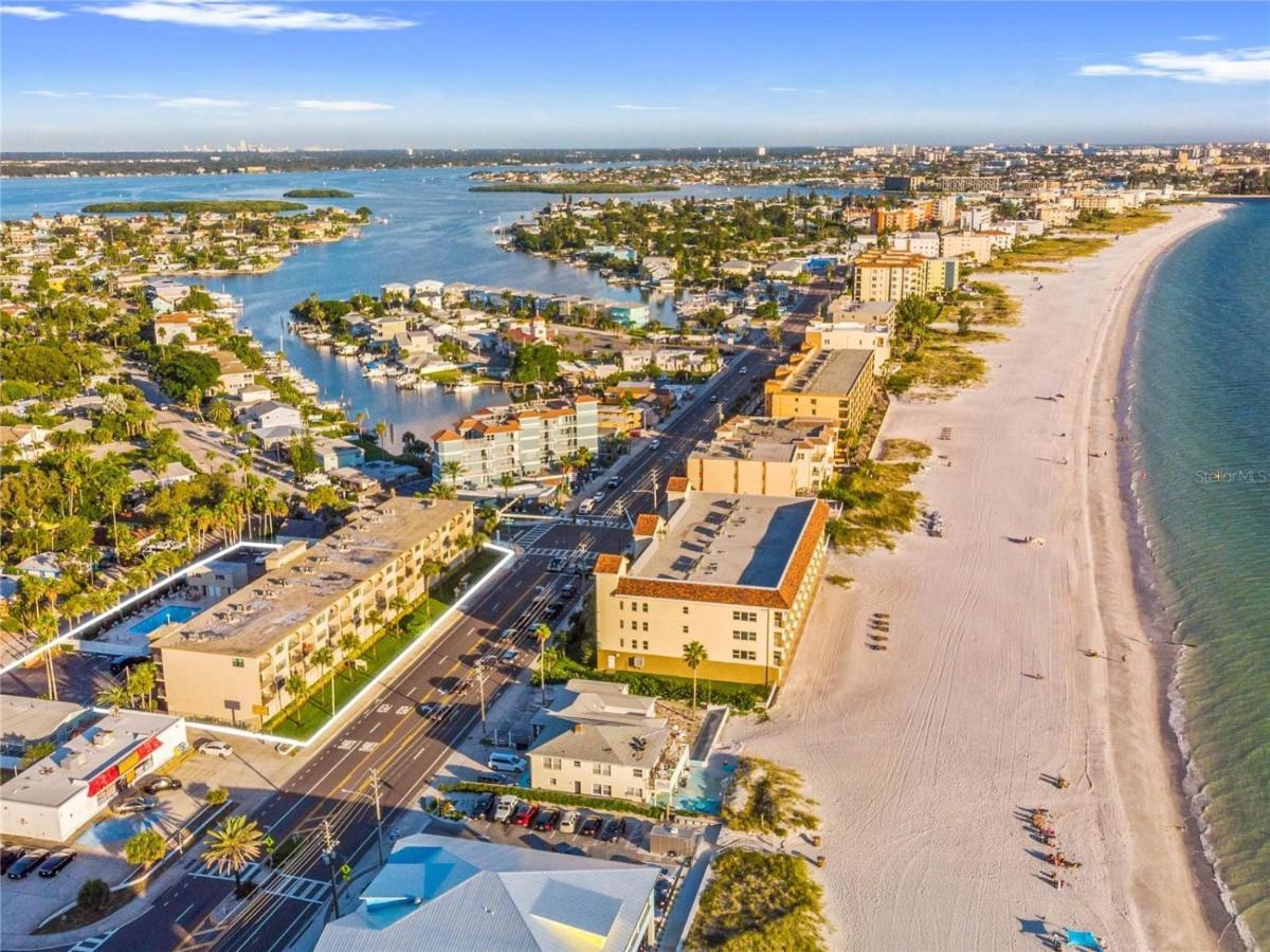 Escape To Paradise St. Pete Beach Exteriör bild